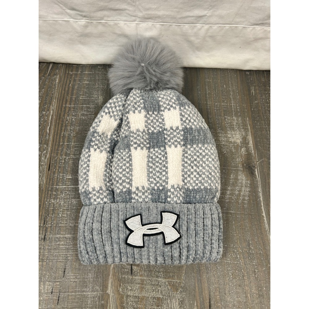 Under Armour Around Town Plaid Pom Beanie Grey White Chenille Fleece Lined Hat